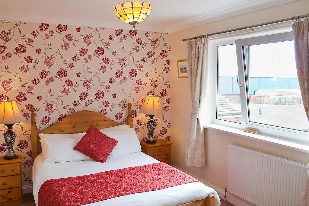 The Seacliffe - Whitby Hotel