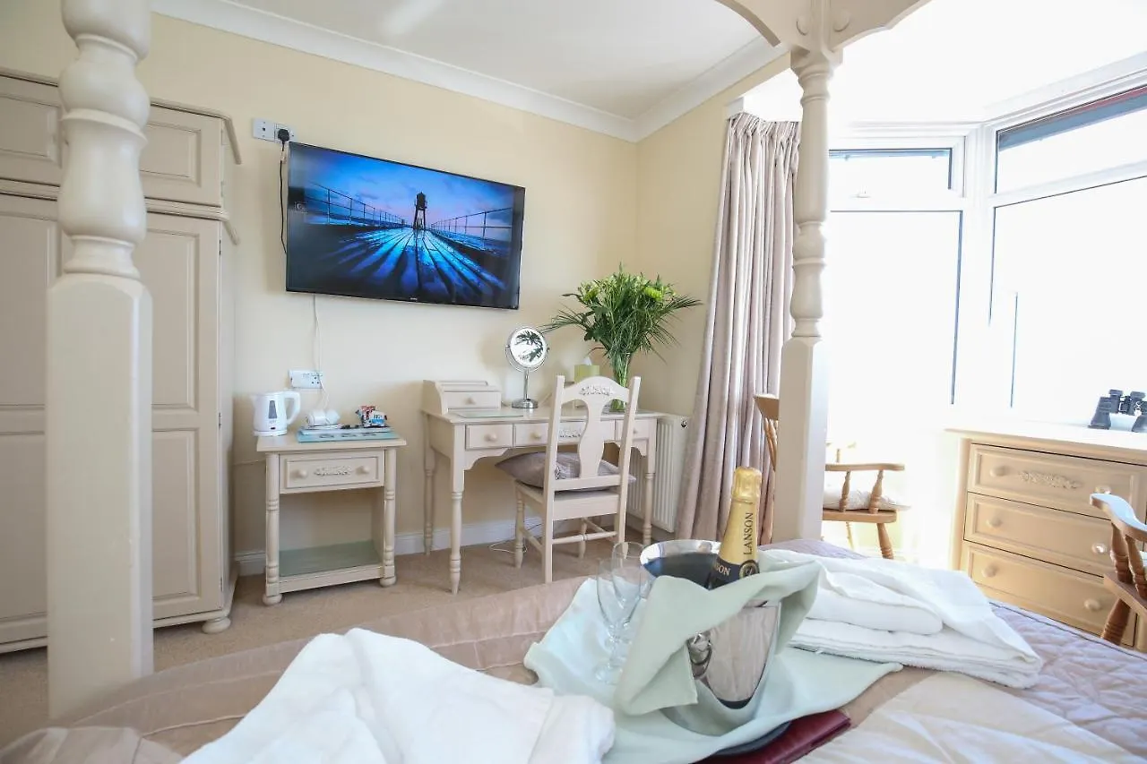 The Seacliffe - Whitby Hotel