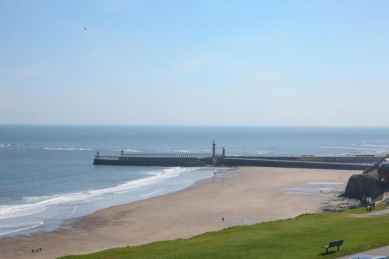 The Seacliffe - Whitby Hotel